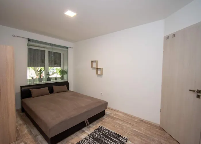 Jókisshely Appartement *